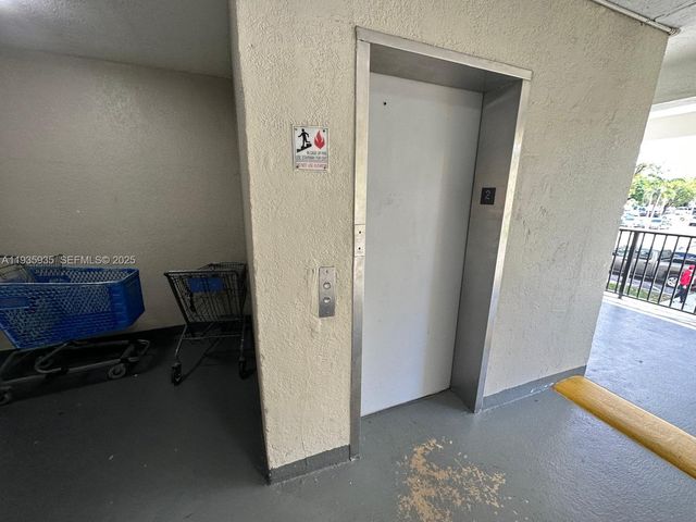 1875 W 56th Street 301, Hialeah, FL 33012