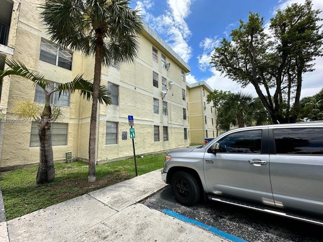 1875 W 56th Street 301, Hialeah, FL 33012