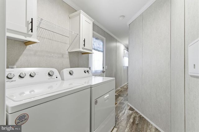 2027 BEATTY DR, Morrisville, PA 19067