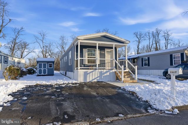 2027 BEATTY DR, Morrisville, PA 19067