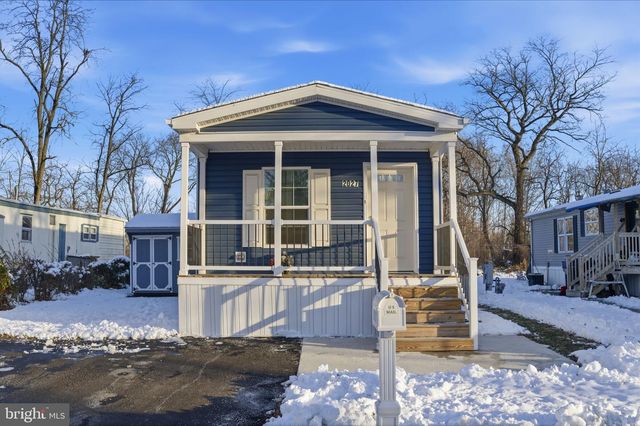 2027 BEATTY DR, Morrisville, PA 19067