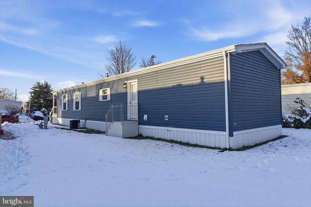 2027 BEATTY DR, Morrisville, PA 19067