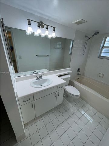 4840 N State Road 7 6202, Coconut Creek, FL 33073