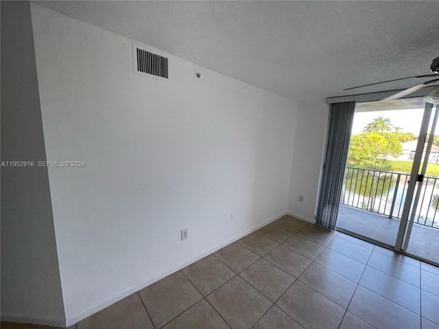 4840 N State Road 7 6202, Coconut Creek, FL 33073