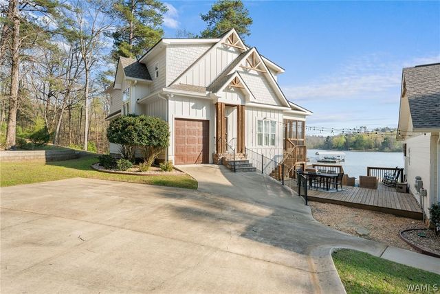 10943 Lawrenceville, Northport, AL 35475