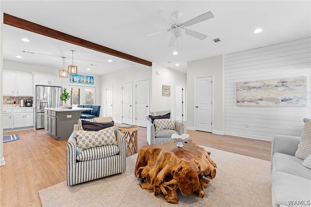 10943 Lawrenceville, Northport, AL 35475