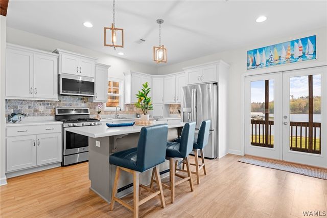 10943 Lawrenceville, Northport, AL 35475