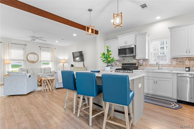 10943 Lawrenceville, Northport, AL 35475