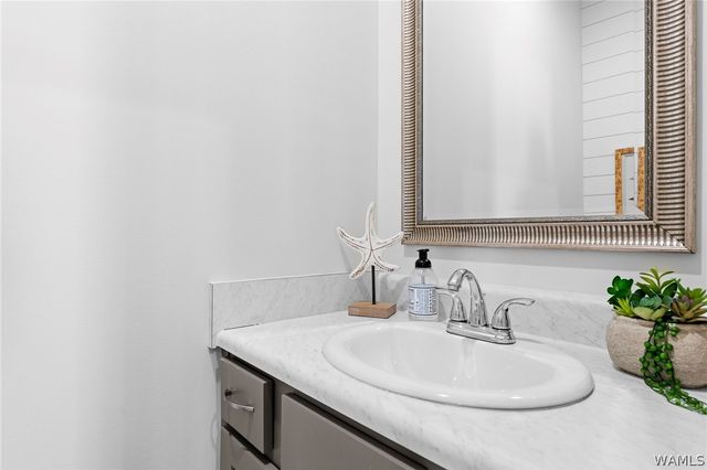 10943 Lawrenceville, Northport, AL 35475