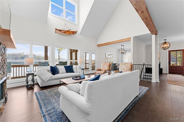 10943 Lawrenceville, Northport, AL 35475