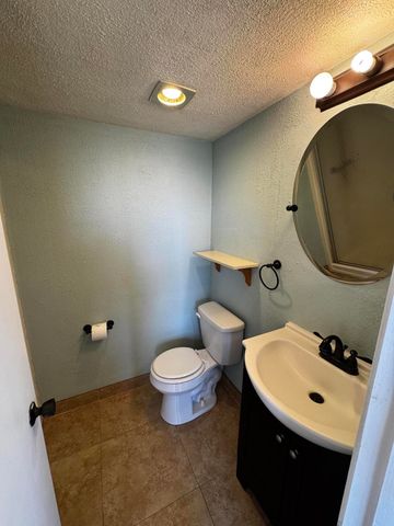 7500 NW 30th Place 402, Sunrise, FL 33313