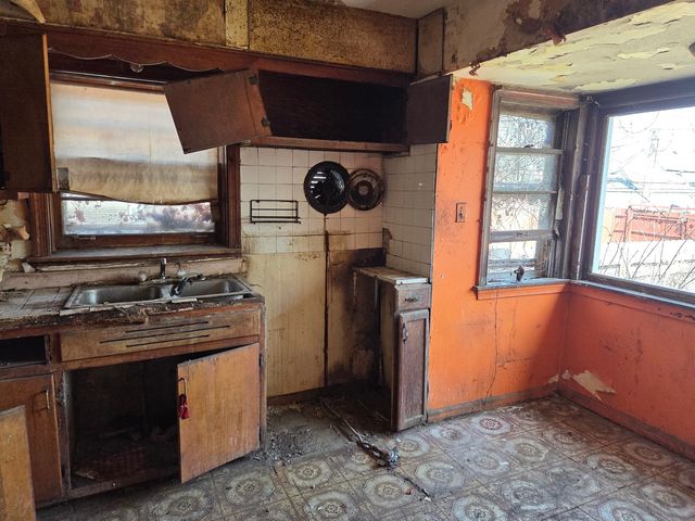 10511 S yates Avenue, Chicago, IL 60617