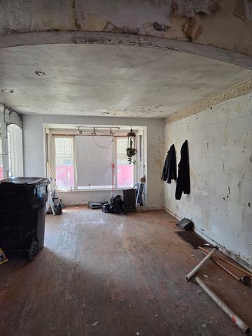 10511 S yates Avenue, Chicago, IL 60617