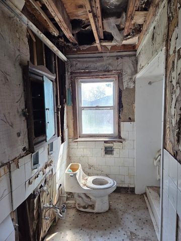 10511 S yates Avenue, Chicago, IL 60617