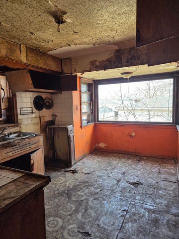 10511 S yates Avenue, Chicago, IL 60617