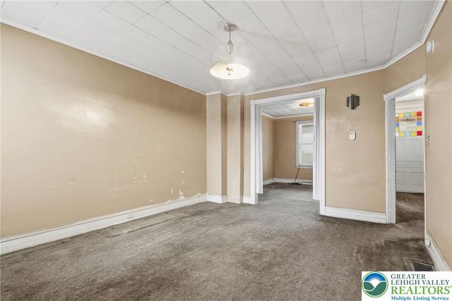45 E Cumberland, Allentown City, PA 18103