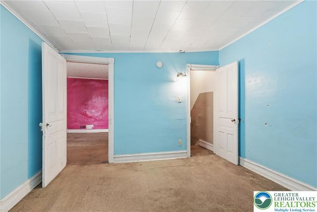 45 E Cumberland, Allentown City, PA 18103