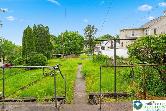 45 E Cumberland, Allentown City, PA 18103
