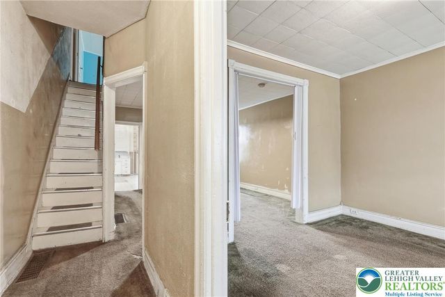 45 E Cumberland, Allentown City, PA 18103