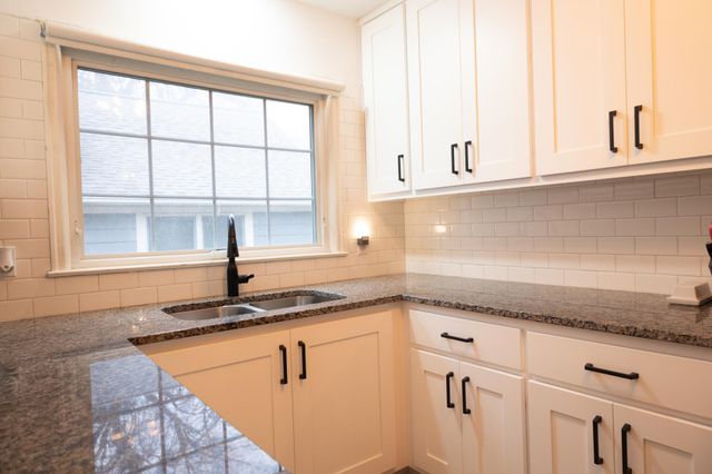 207 Lake Avenue, Worthington, MN 56187