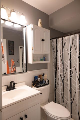 207 Lake Avenue, Worthington, MN 56187