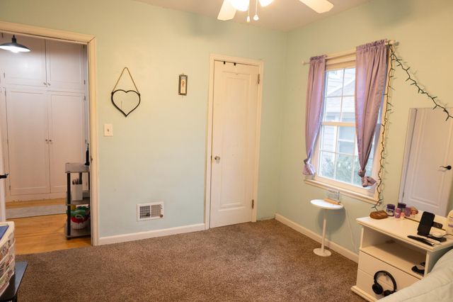 207 Lake Avenue, Worthington, MN 56187