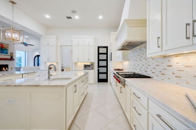 23510 Avila Ridge, San Antonio, TX 78255