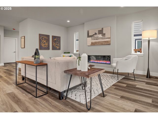 16733 Se SHIMMERING LEAF St, Happy Valley, OR 97086