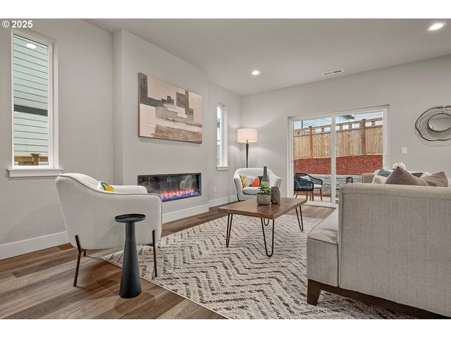 16733 Se SHIMMERING LEAF St, Happy Valley, OR 97086