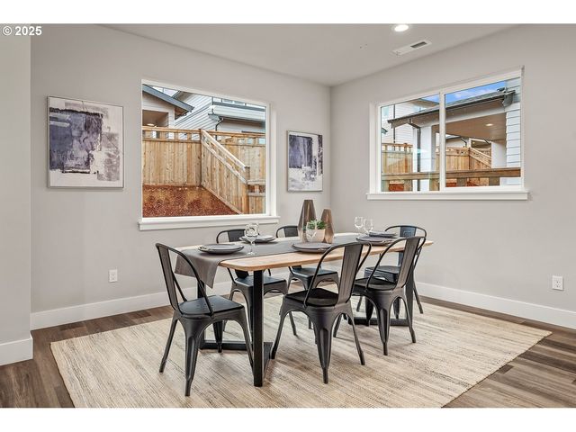 16733 Se SHIMMERING LEAF St, Happy Valley, OR 97086