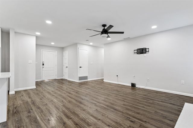 2023 Deerfield Drive, Carrollton, TX 75007