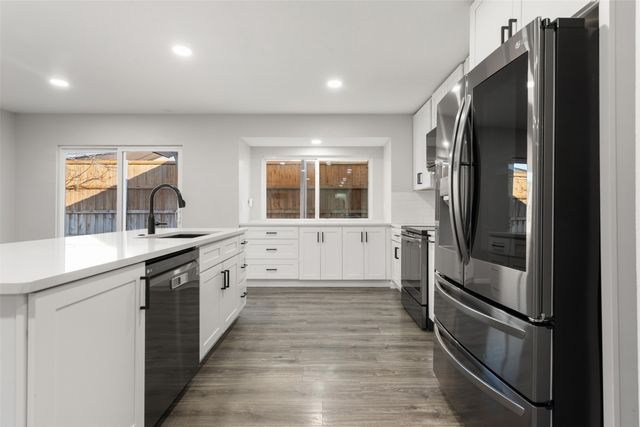 2023 Deerfield Drive, Carrollton, TX 75007