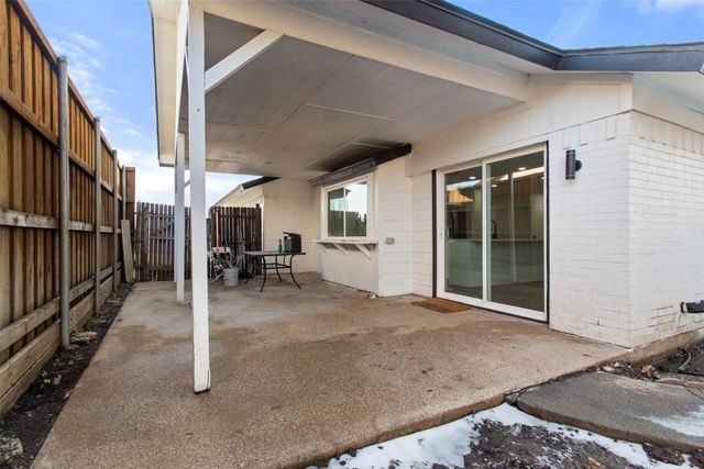 2023 Deerfield Drive, Carrollton, TX 75007