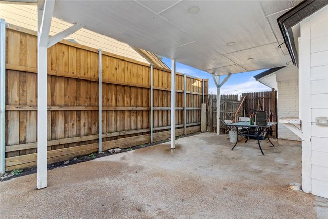 2023 Deerfield Drive, Carrollton, TX 75007