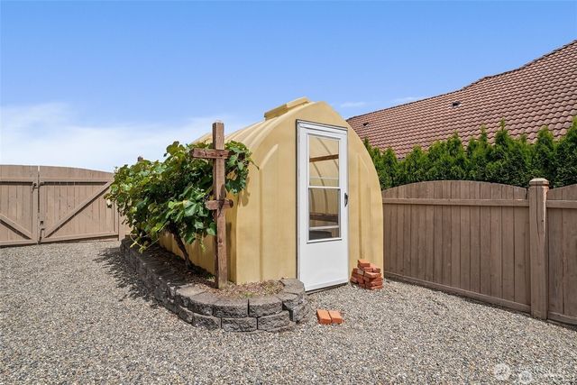 4618 51st Street Ct E, Tacoma, WA 98443