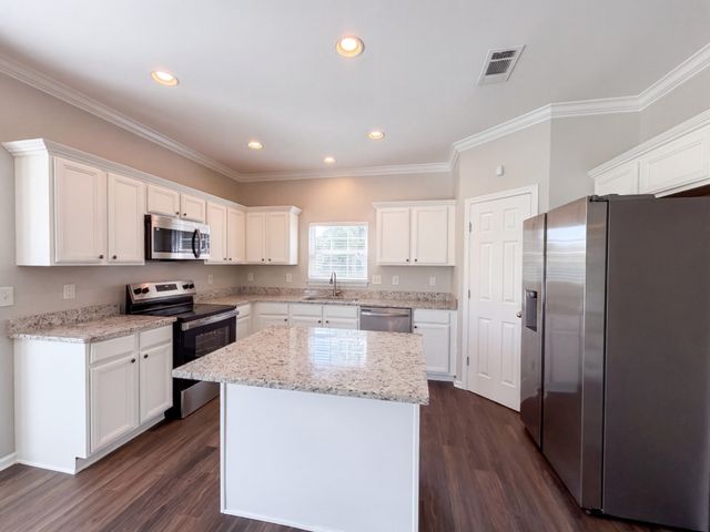 3010 Feradach Ln, Spring Hill, TN 37174