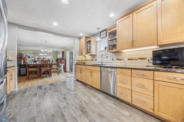 1209 4th Street N, Fargo, ND 58102