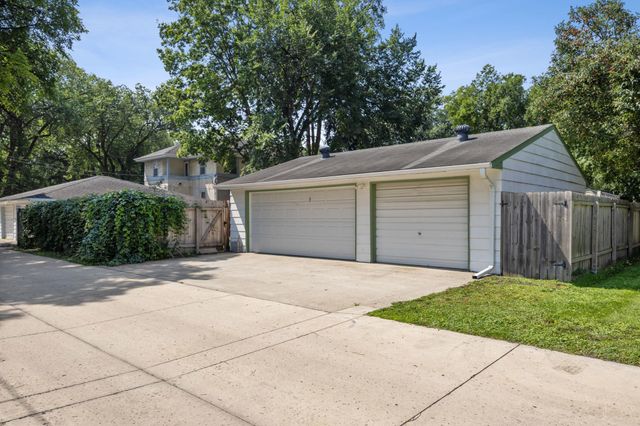 1209 4th Street N, Fargo, ND 58102