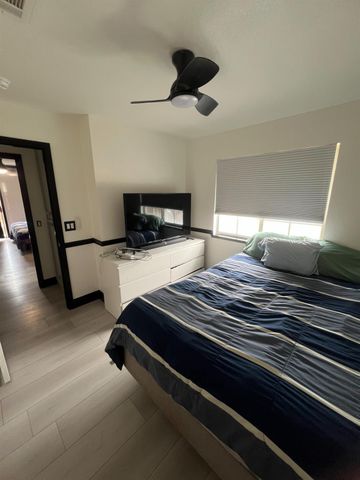 365 Diane Ct, Manteca, CA 95336