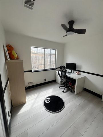 365 Diane Ct, Manteca, CA 95336