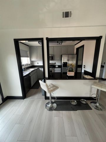 365 Diane Ct, Manteca, CA 95336