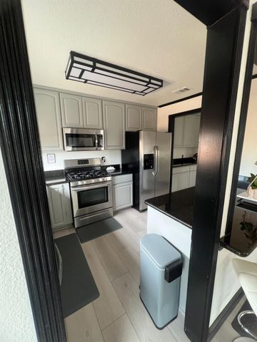 365 Diane Ct, Manteca, CA 95336