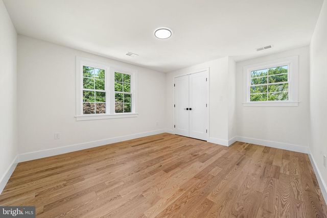 2851 EDGELEA RD, Vienna, VA 22181