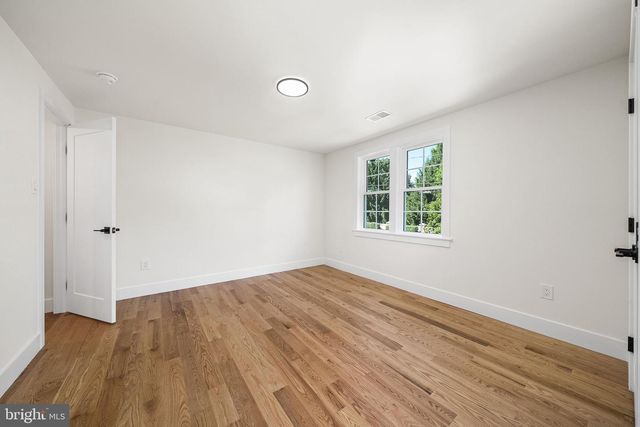 2851 EDGELEA RD, Vienna, VA 22181