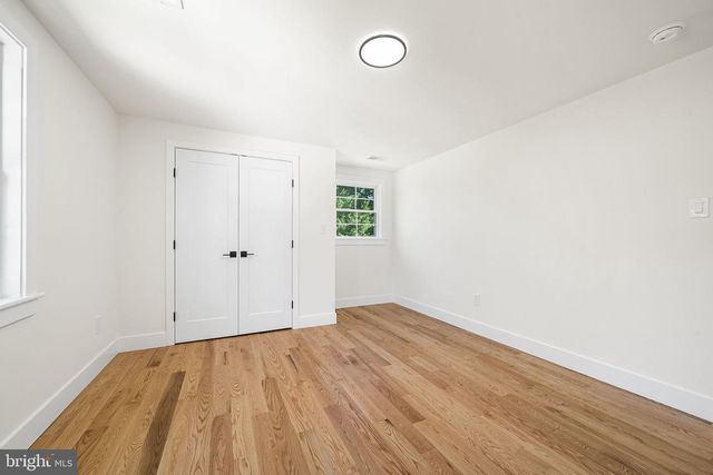 2851 EDGELEA RD, Vienna, VA 22181