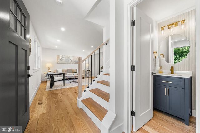 2851 EDGELEA RD, Vienna, VA 22181