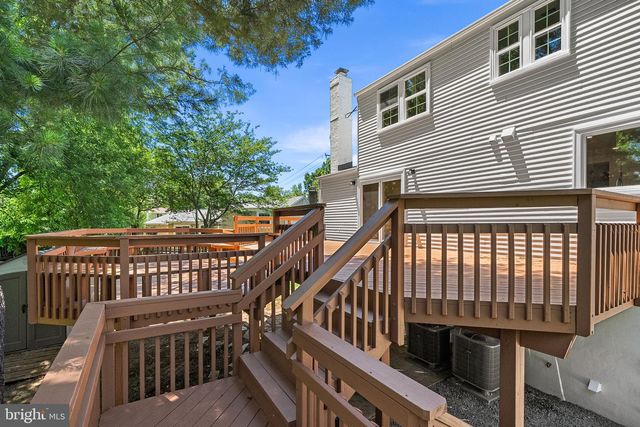 2851 EDGELEA RD, Vienna, VA 22181