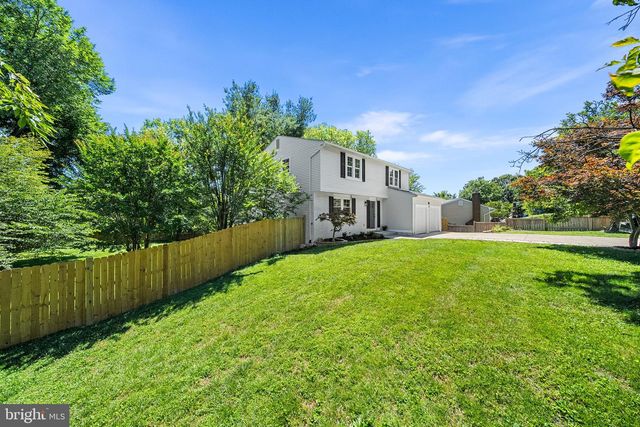 2851 EDGELEA RD, Vienna, VA 22181