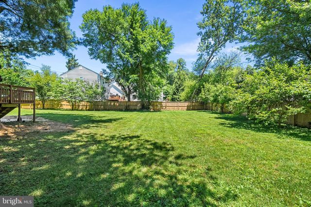 2851 EDGELEA RD, Vienna, VA 22181