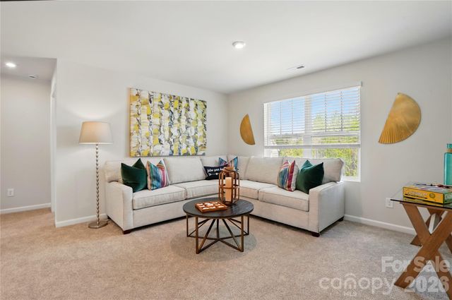 2718 Phoenix Court, Gastonia, NC 28052